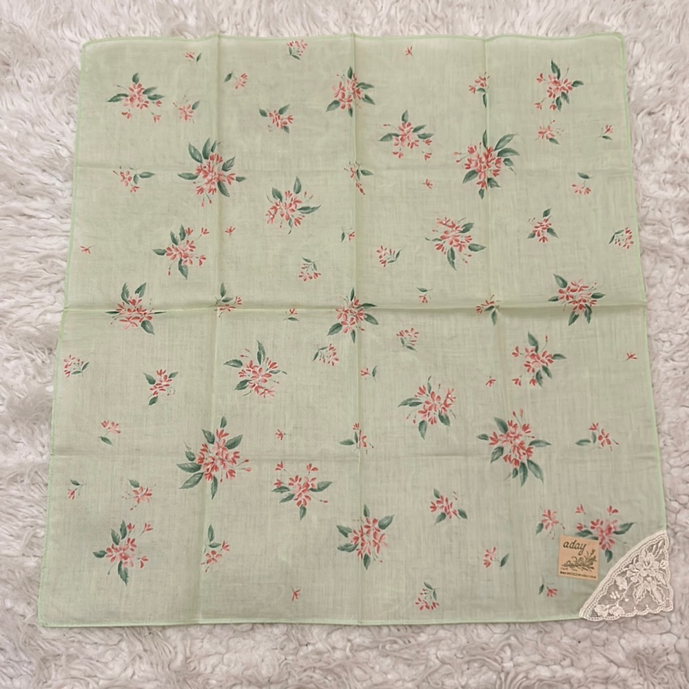 Vintage southern floral neck scarf